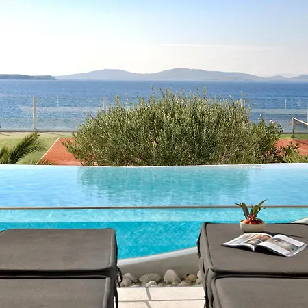 Saint John Hotel Villas&Spa-3